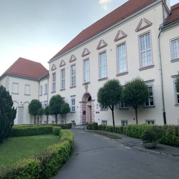 Modernisierung der elektrischen und teletechnischen Installationen des Stanisław-Batory-Gymnasiums 